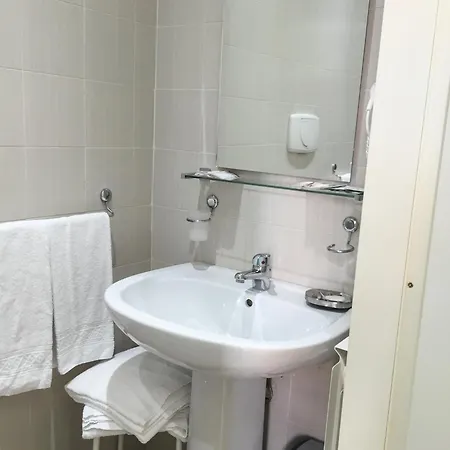 招待所 Vatican Holidays 4*